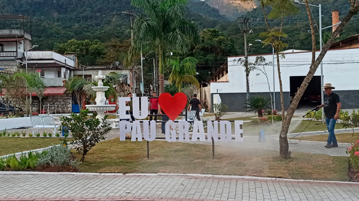Eu Amo Pau Grande: conheça a placa que viralizou no RJ