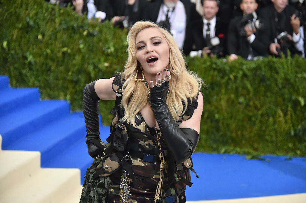 Madonna explica por que decidiu dirigir filme sobre sua vida