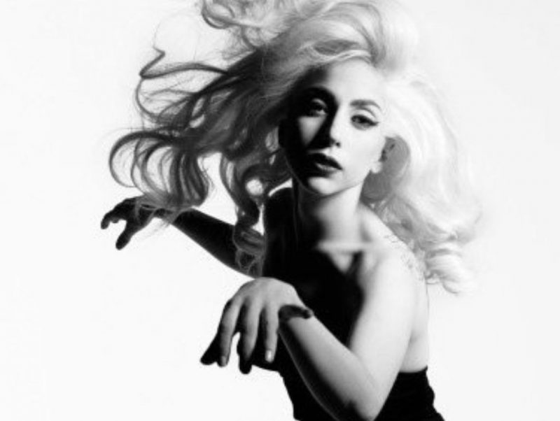 Nick Knight conta sobre nova parceria com Lady Gaga para NFTs e Metaverso