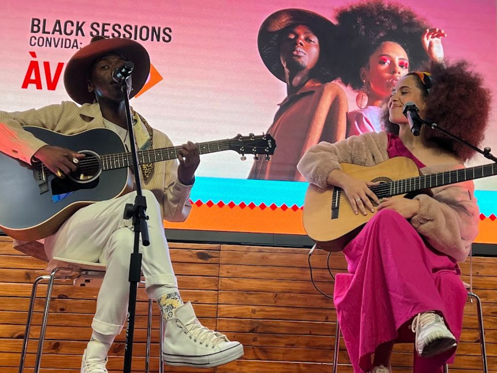 'Black Sessions': duo ÀVUÀ celebra a afetividade negra em série da Meta