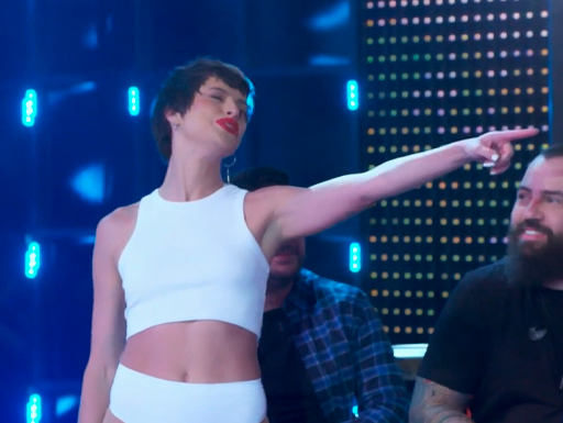 Batalha do Lip Sync: Agatha Moreira vira em Miley Cyrus no "Domingão"