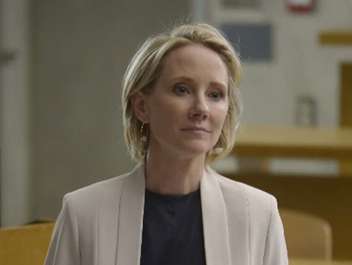 Anne Heche está em estado "extremamente crítico" após acidente