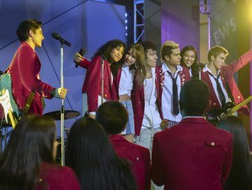 Sob Risco De Cancelamento: Os Bastidores De "Rebelde" Da Netflix