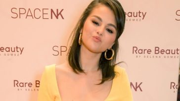 Selena Gomez circula com produtor de cinema na Itália