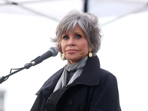 Atriz Jane Fonda agradece carinho dos fãs após diagnóstico de câncer