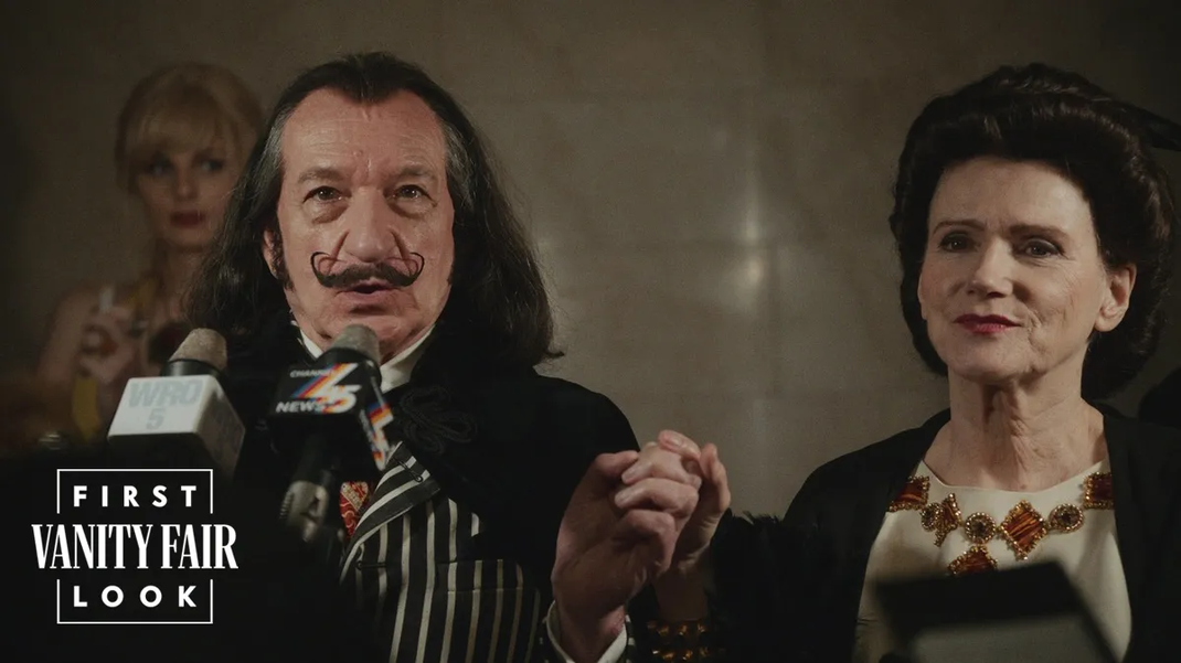 Veja Ezra Miller e Ben Kingsley como Salvador Dalí em "Dalíland"