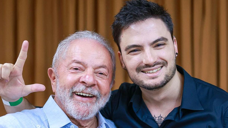 Felipe Neto pede perdão para Dilma Rousseff durante encontro