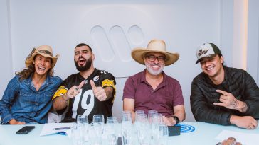 Us Agroboy assina contrato com a Warner Music Brasil