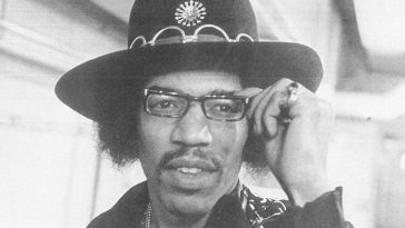 Biografia de Jimi Hendrix é lançada no ano em que completaria 80 anos
