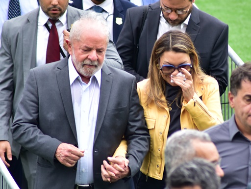 Presidente Lula presta última homenagem ao Rei Pelé; veja!