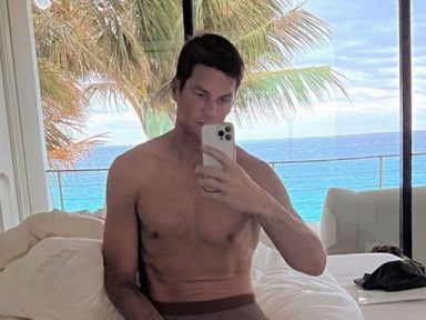 Recém solteiro Tom Brady posta foto só de cueca nas redes sociais POPline