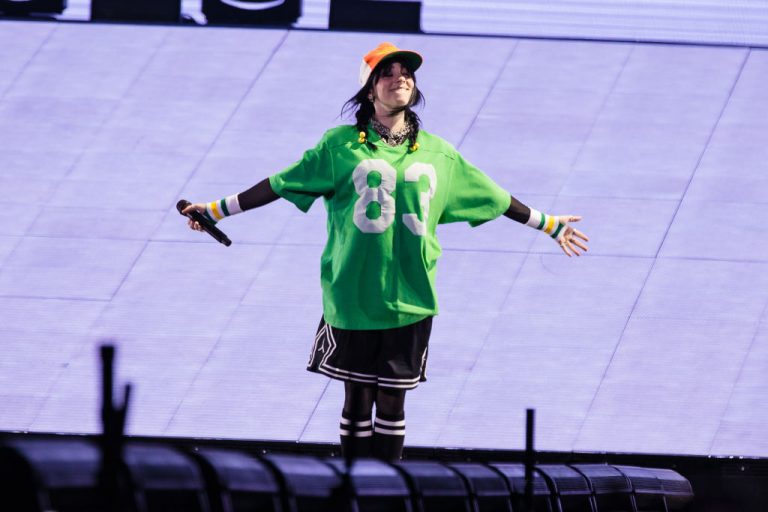 Lollapalooza 2023 Billie Eilish emociona público brasileiro com