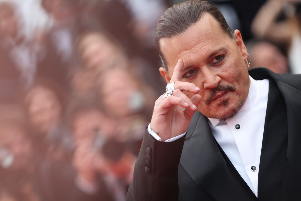 Johnny Depp abre Festival de Cannes com filme novo: veja quem foi prestigiá-lo