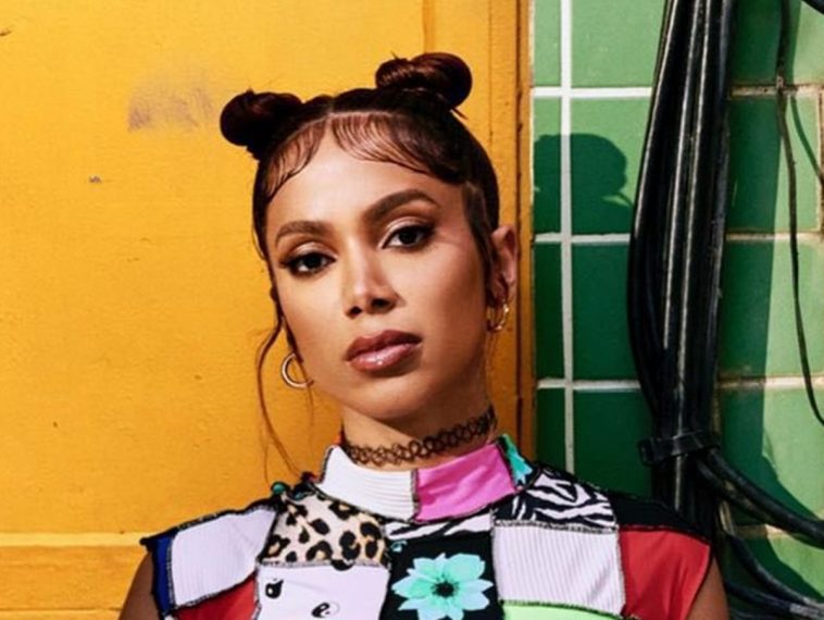 Anitta revela trecho de próximo single e conta detalhes da canção