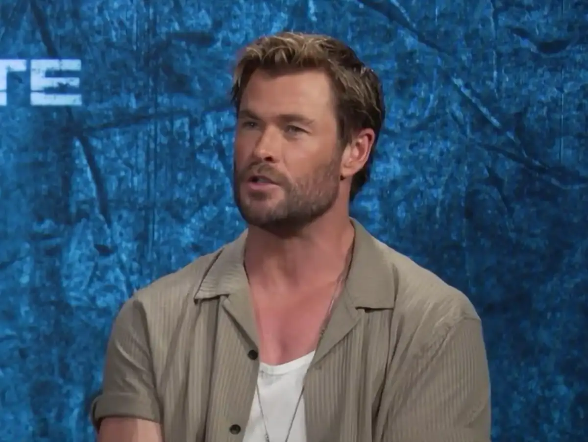 Thor x Terminator: Chris Hemsworth encontra Schwarzenegger em academia em  SP