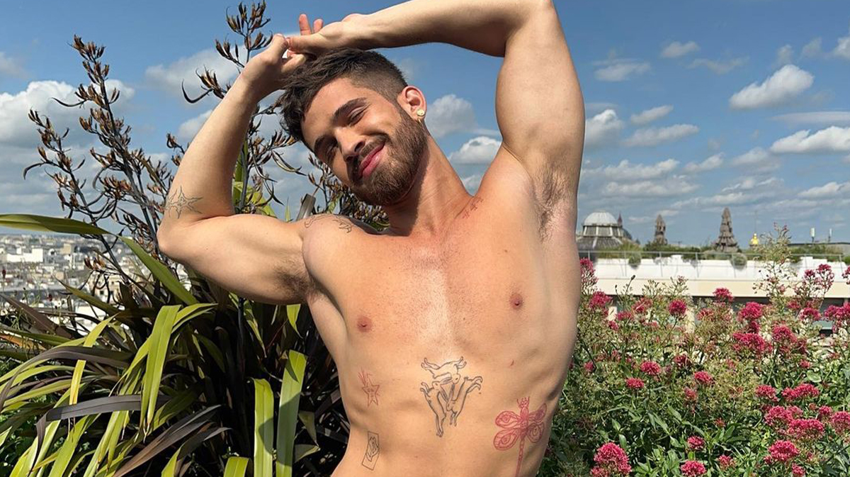 Z Felipe Brinca Com Cropped De Jo O Guilherme Secadora Encolheu Aconteceu Bicas