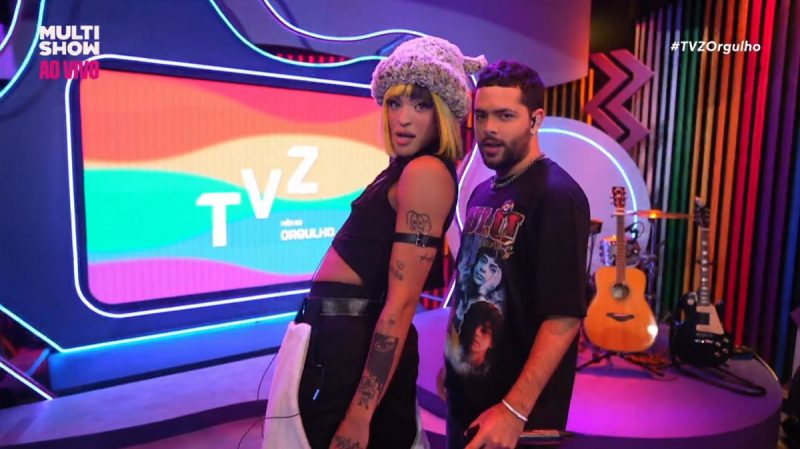 Pabllo Vittar e Pedro Sampaio apresentam remix de "Penetra" no TVZ