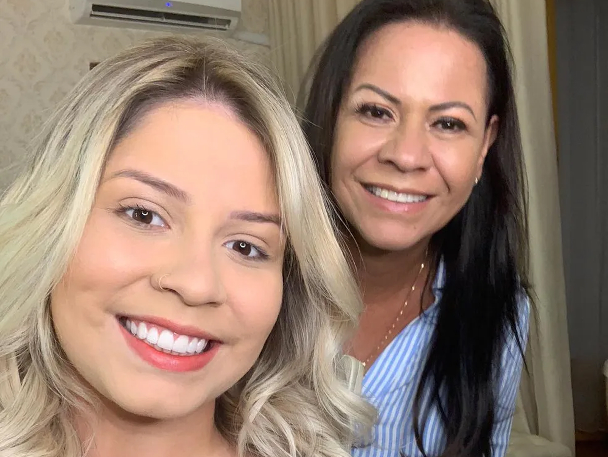 Marília Mendonça e Dona Ruth