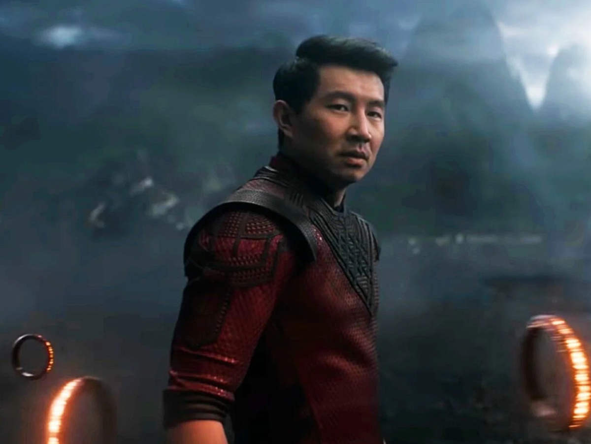 Simu Liu, estrela de filme da Marvel, é criticado na China por entrevista  de 2017