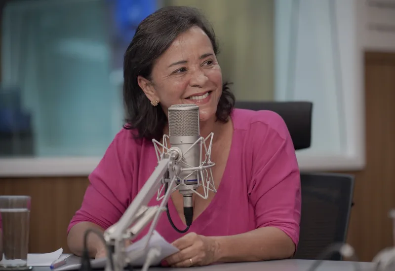 A secretária de cidadania e diversidade, Marcia Rollemberg, durante entrevista sobre o Edital Sérgio Mamberti, no programa A Voz do Brasil, nos estúdios da EBC