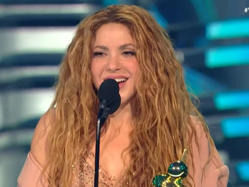 shakira presentation vma 2023