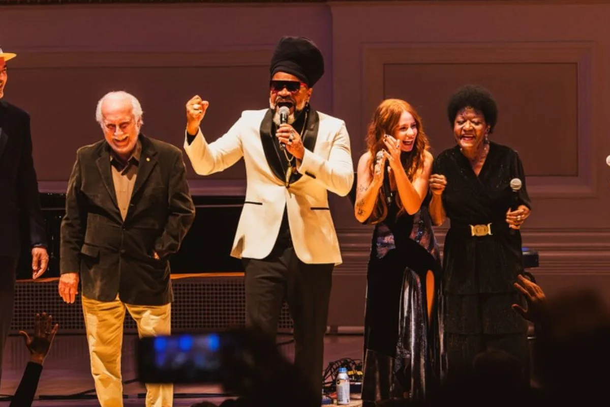 Menescal Carlinhos Brown Carol Biazin e Alaide Costa. Foto Leandro Justen jpg