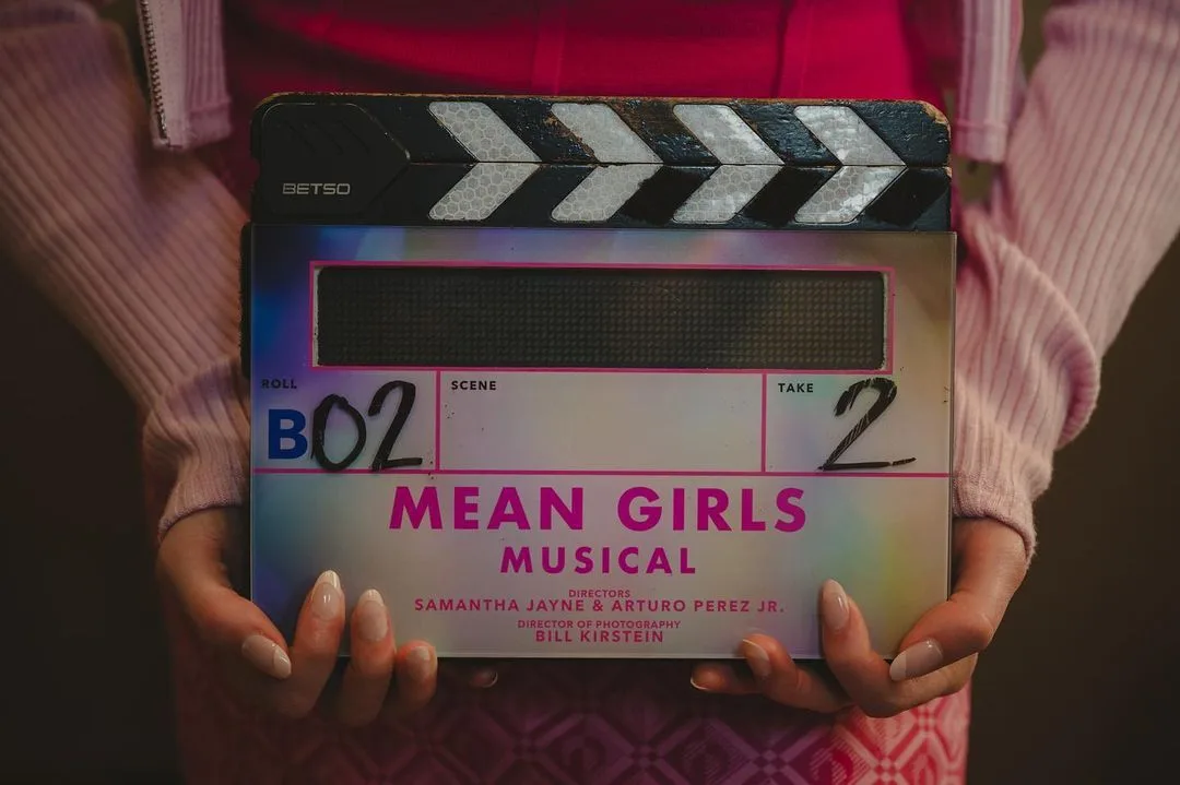 Conheça a nova Regina George: musical "Meninas Malvadas" ganha teaser