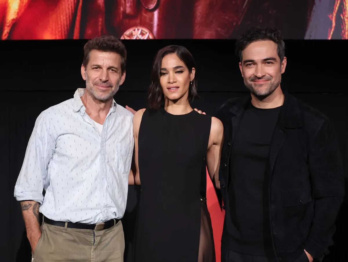 Alfonso Herrera é confirmado no elenco de novo filme de Zack Snyder -  POPline