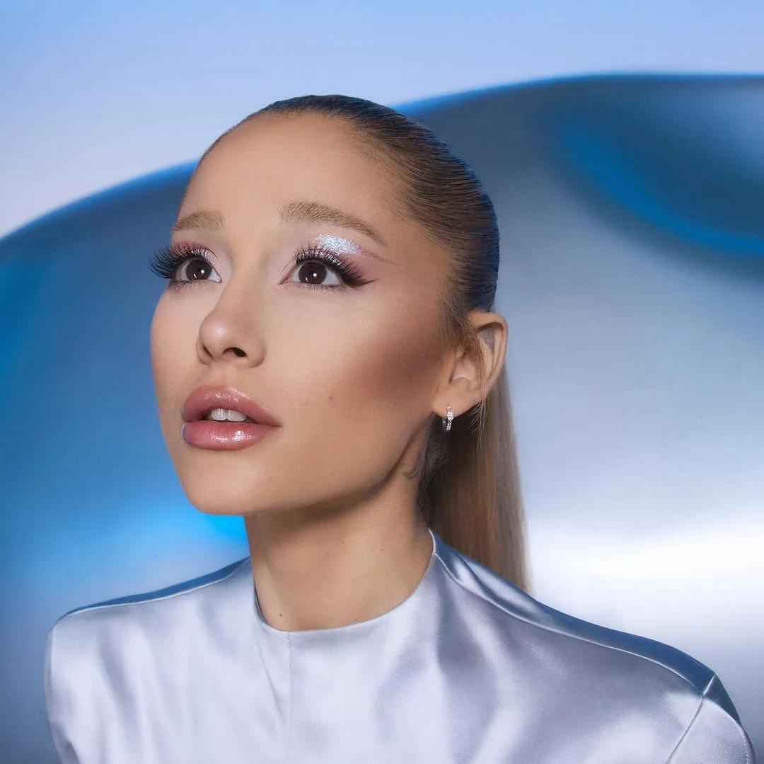 O 'comeback': Ariana Grande grava clipe em Nova York