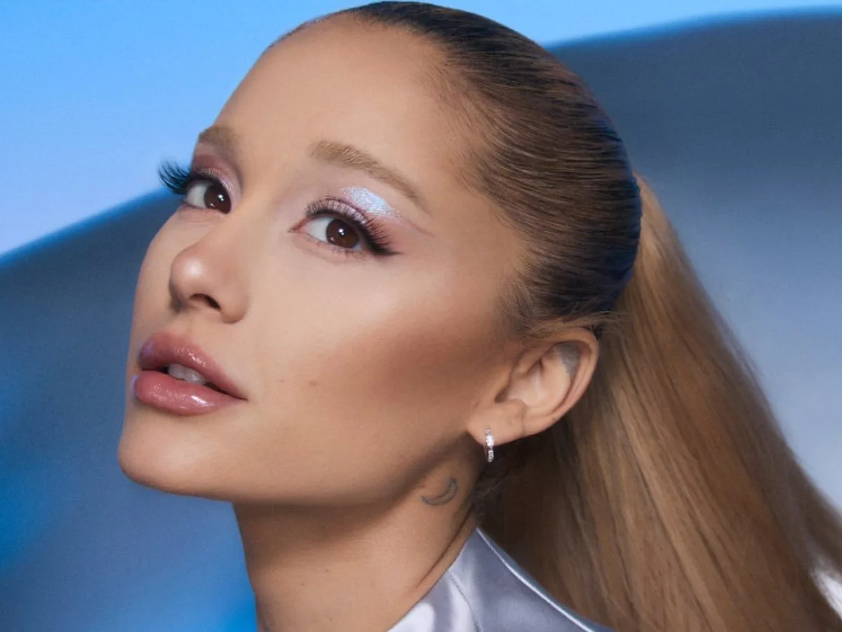 O 'comeback': Ariana Grande grava clipe em Nova York