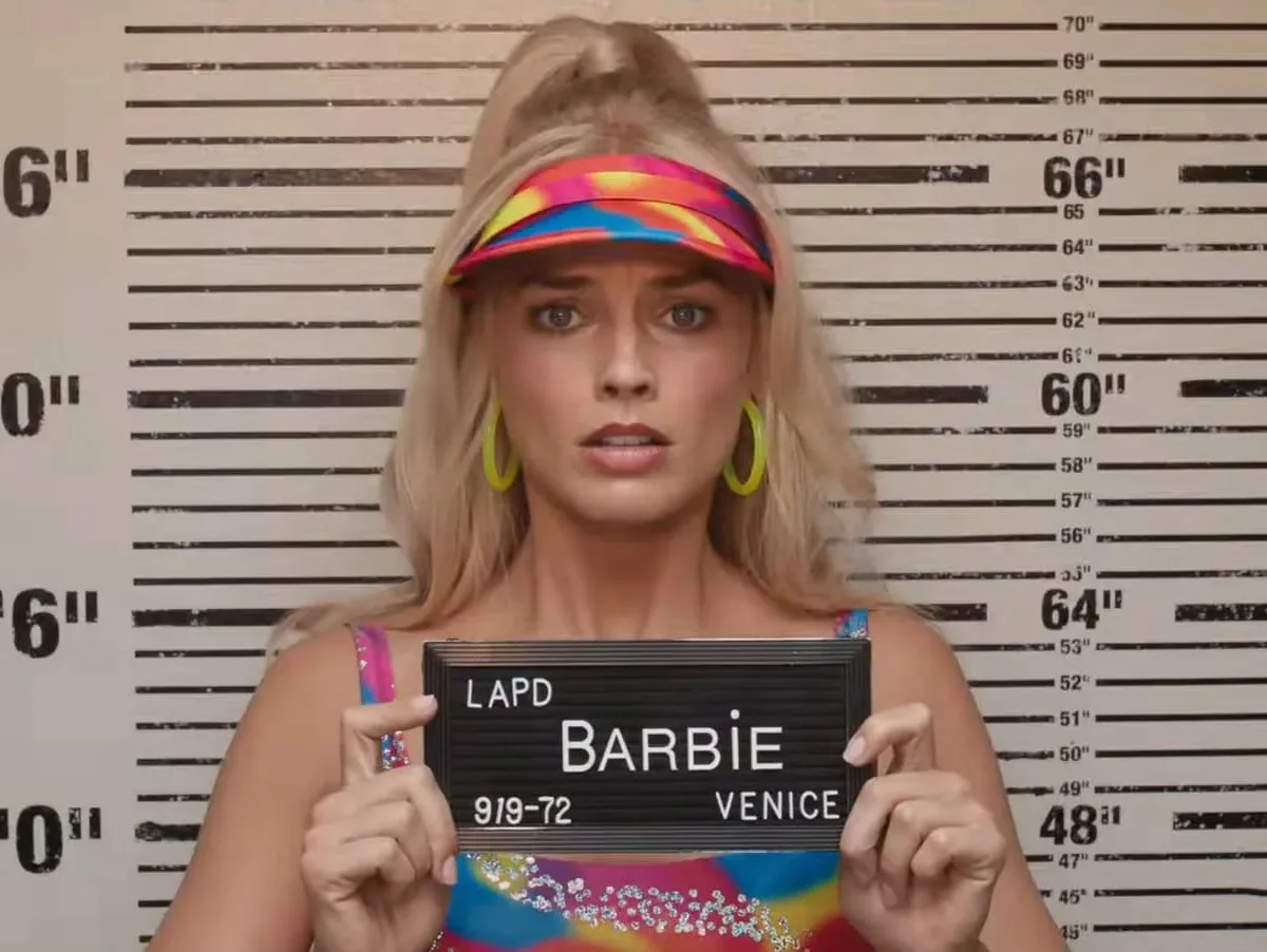 "Odeio trailers que mostram o filme inteiro em dois minutos", diz Margot Robbie