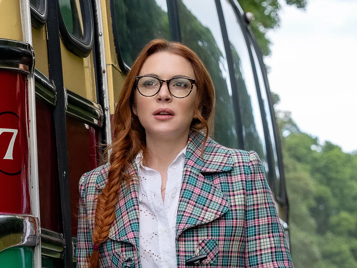 Lindsay Lohan volta às comédias românticas: veja trailer