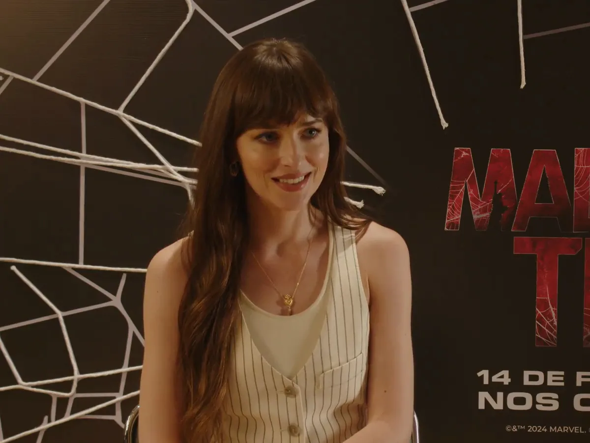 EXCLUSIVO: Dakota Johnson fala sobre contrato para "Madame Teia"