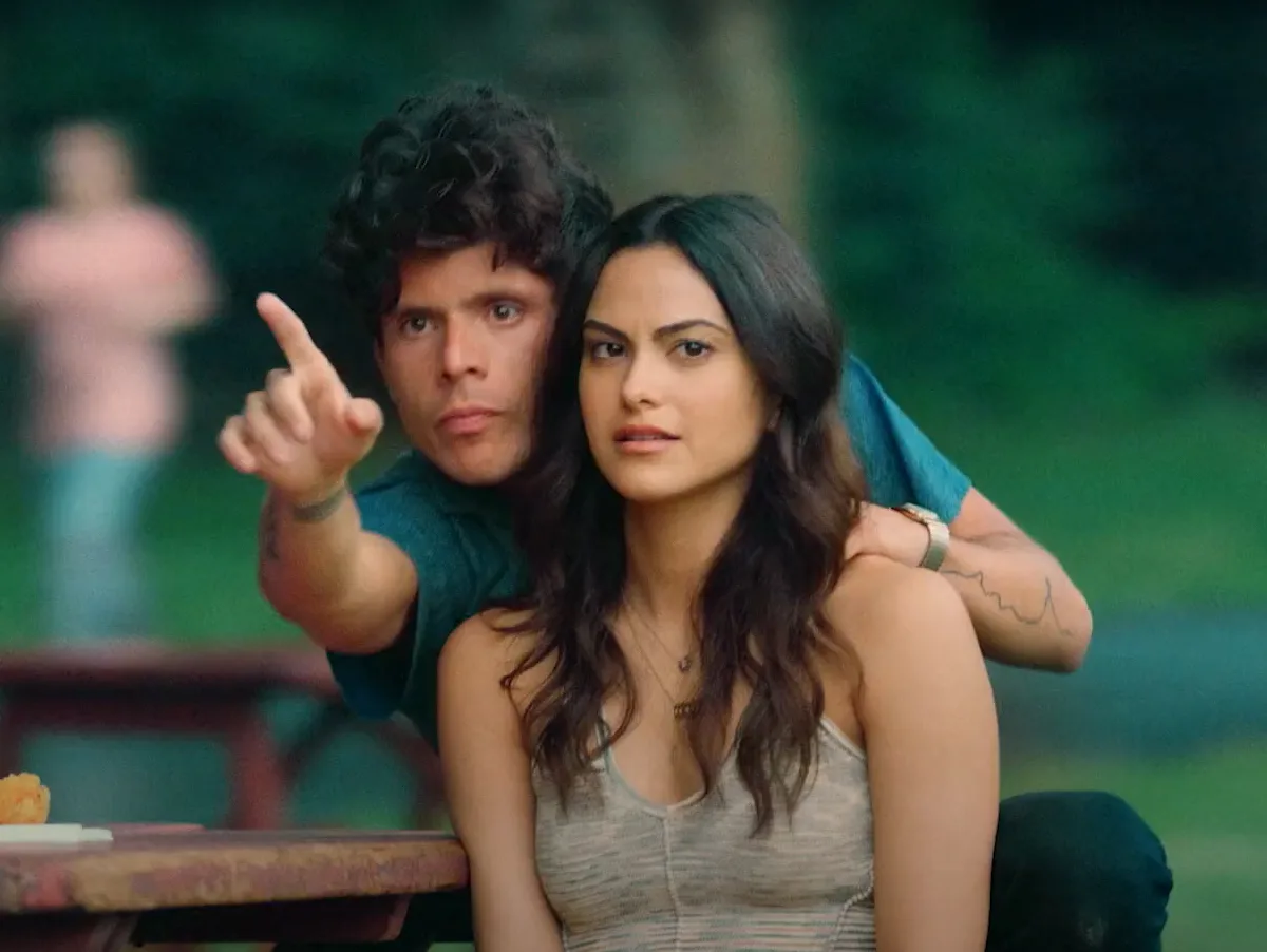 Trailer de "Música", com Rudy Mancuso e Camila Mendes, acena ao Brasil