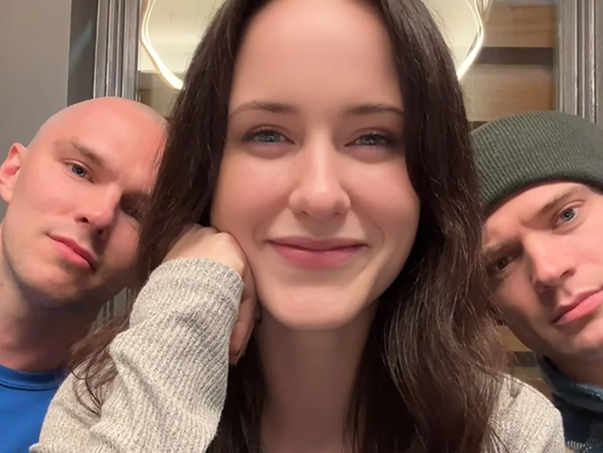 "SUPERMAN": Rachel Brosnahan posta vídeo com David Corenswet e Nicholas Hoult no set