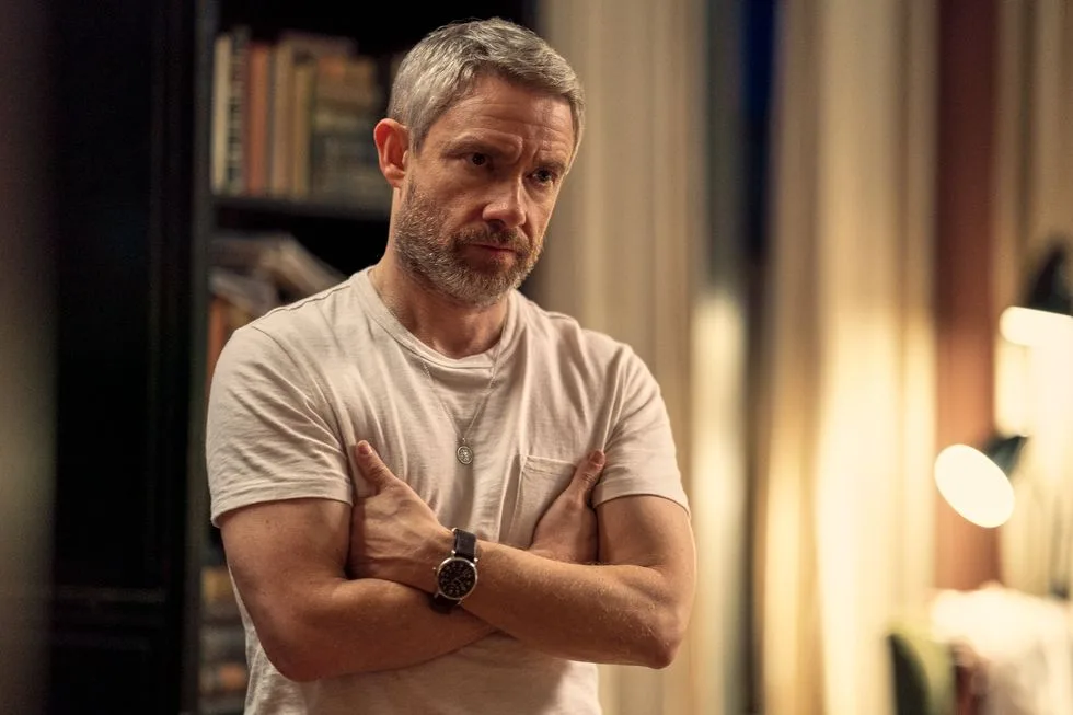 Martin Freeman defende filme (super criticado) com Jenna Ortega