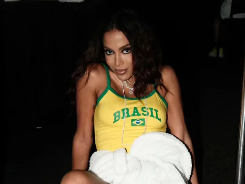 Anitta desabafa sobre carreira e turnê