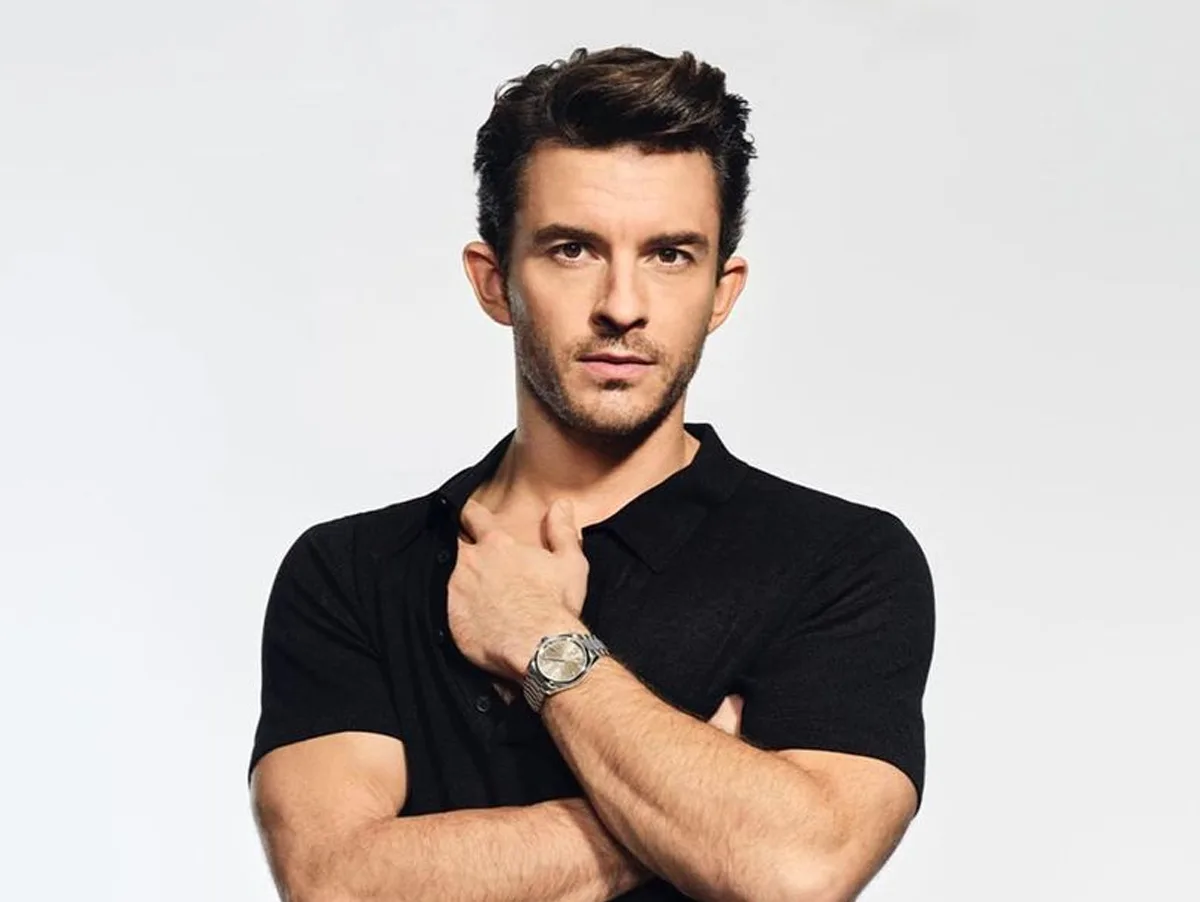 Jonathan Bailey, de "Bridgerton", protagonizará "Jurassic World 4"