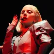 Lady Gaga em "The Chromatica Ball"