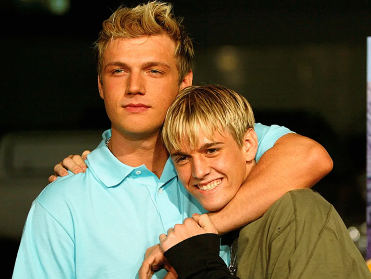 Onde ver o documentário "Nick e Aaron Carter: A Queda dos Ídolos"?