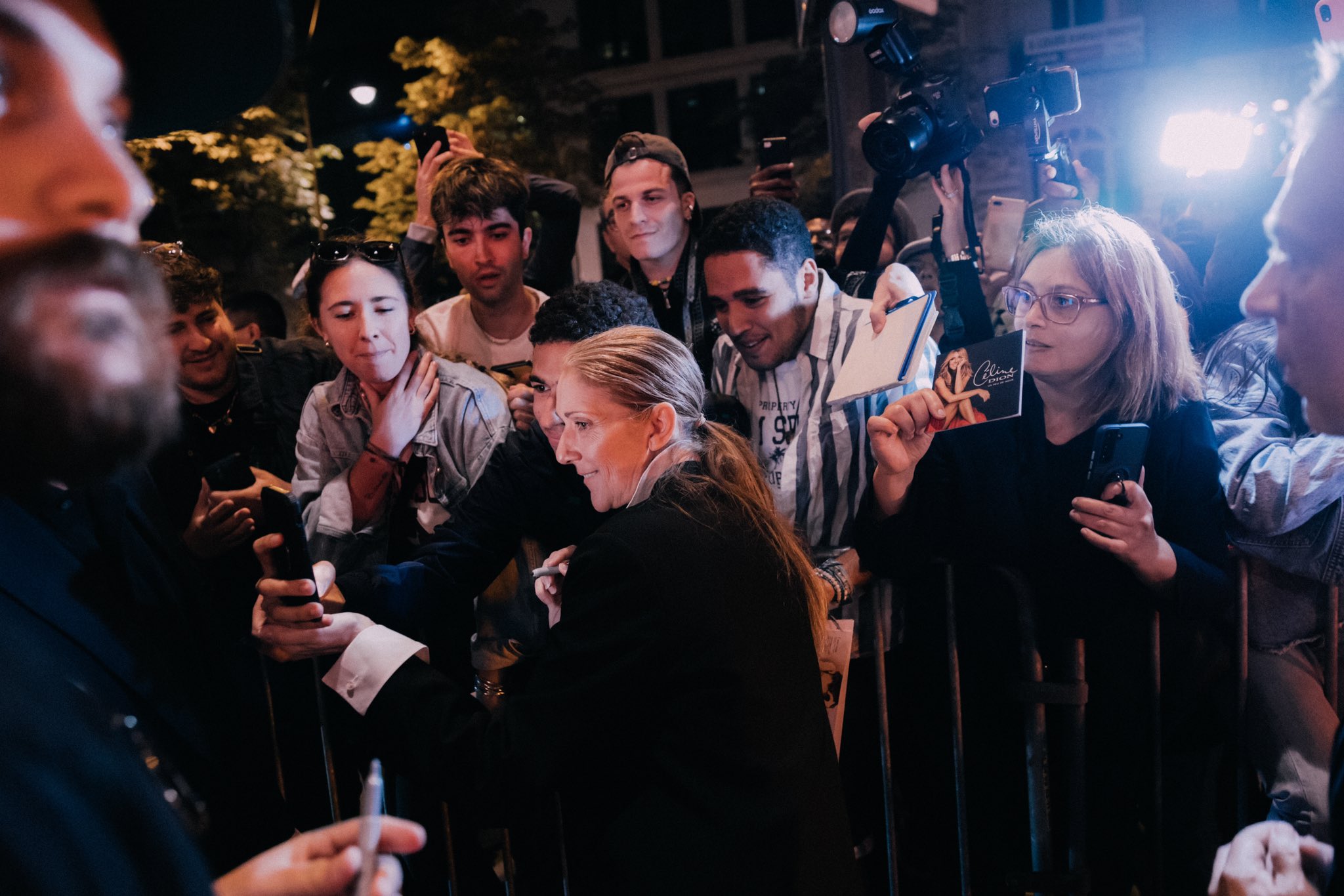 Assista a performance de Celine Dion na abertura das Olimpíadas de Paris