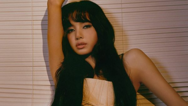 Lisa do BLACKPINK sobre "The White Lotus": "parecido com fazer clipes"