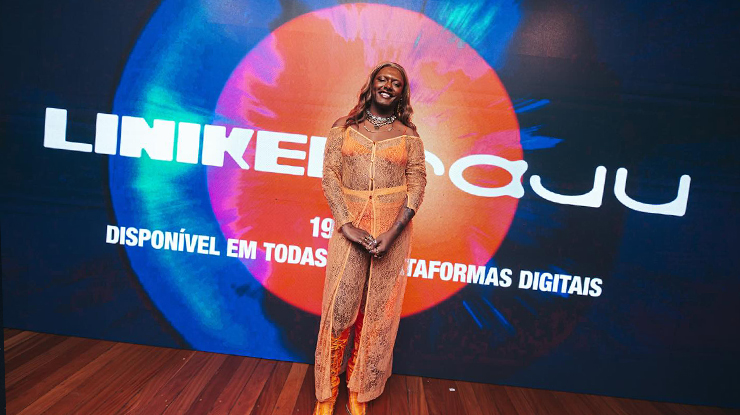 Liniker celebra sucesso do "Caju" com 2 shows esgotados e nova data extra