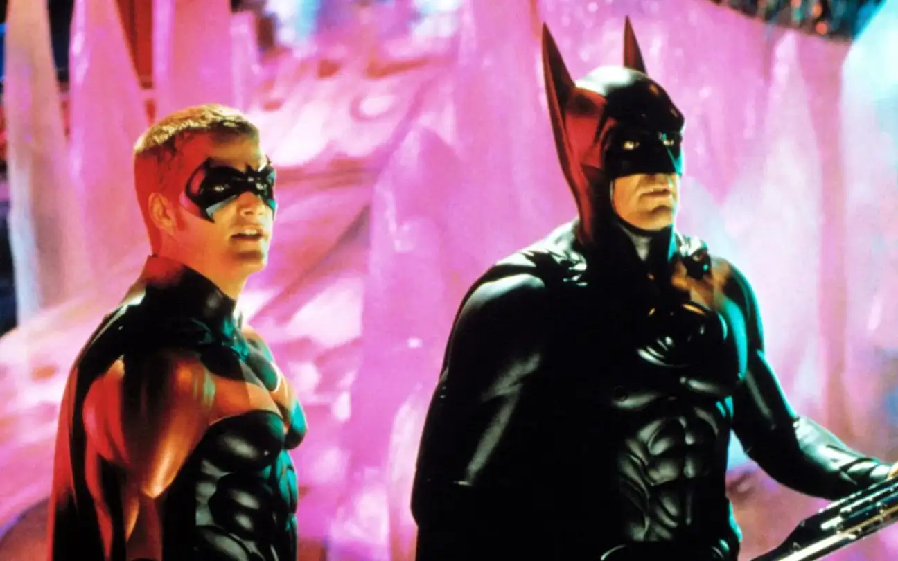 "'Batman & Robin' foi feito para crianças", diz Uma Thurman