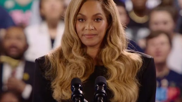 Beyoncé discursa a favor de Kamala Harris e fala sobre "música nova"; leia!