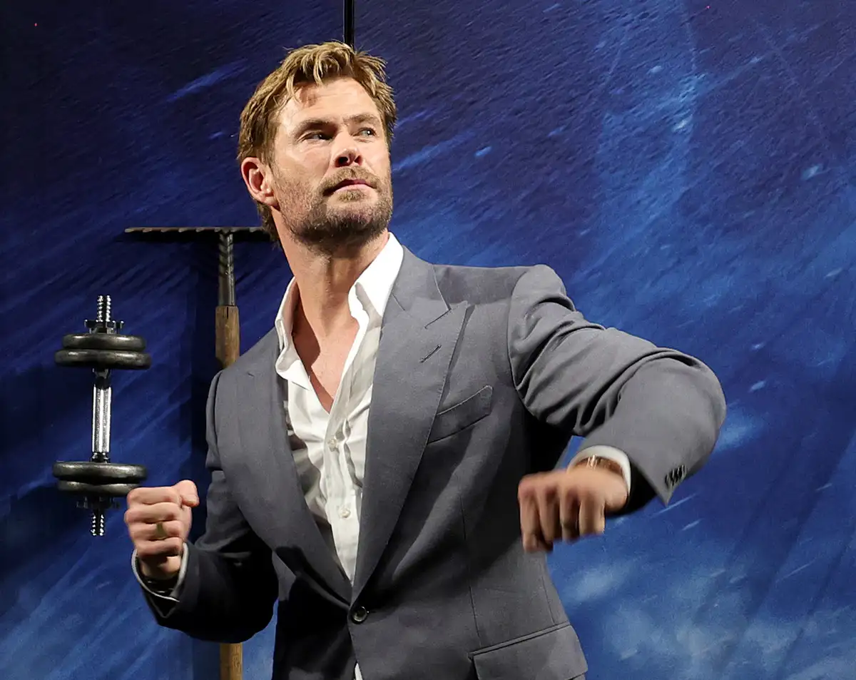 Chris Hemsworth negocia para interpretar príncipe da Disney