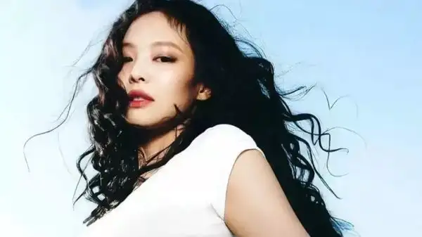 JENNIE, do BLACKPINK, ocupa o Top 10 do Spotify Global com "Mantra"