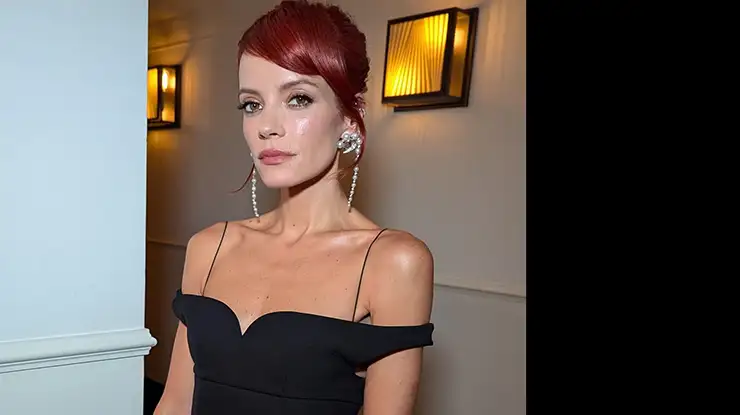 Lily Allen revela que ganha mais dinheiro vendendo fotos do pé; entenda!