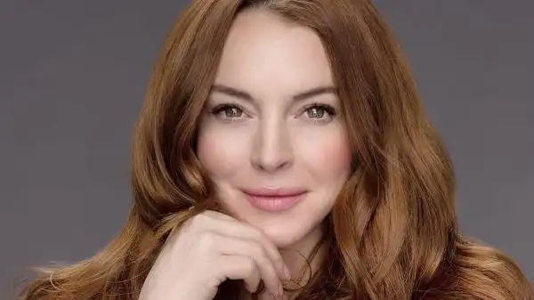 Lindsay Lohan vira queridinha da Netflix e emplaca mais um filme natalino