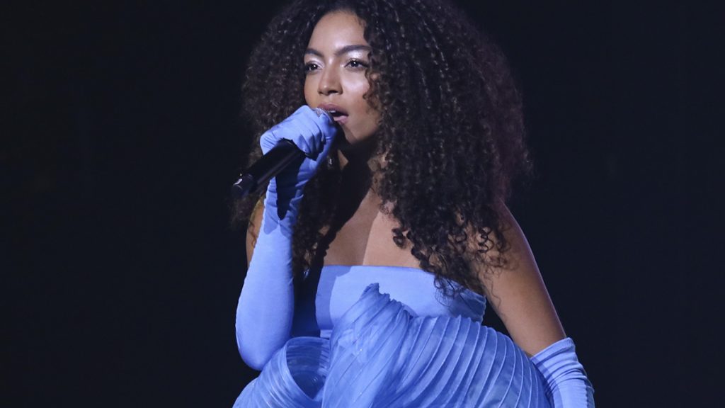 Any Gabrielly canta música inédita de "Moana 2" no D23; ouça agora!